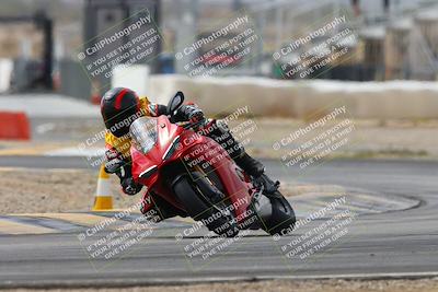 media/Mar-02-2025-Race Pace (Sun) [[8bec80ae00]]/12-Vested (Turn 2) 1111am/